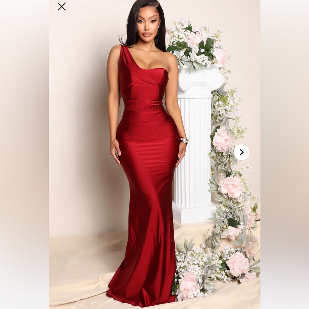 Fashion Nova One-Shoulder Satin Maxi Dress in Red